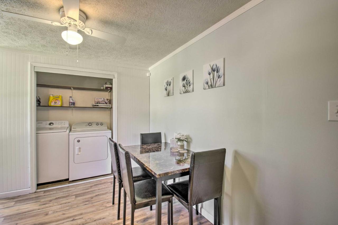 Dog-Friendly Fayetteville Home With Hot Tub! Εξωτερικό φωτογραφία
