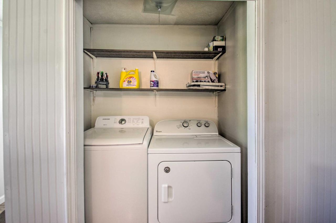 Dog-Friendly Fayetteville Home With Hot Tub! Εξωτερικό φωτογραφία