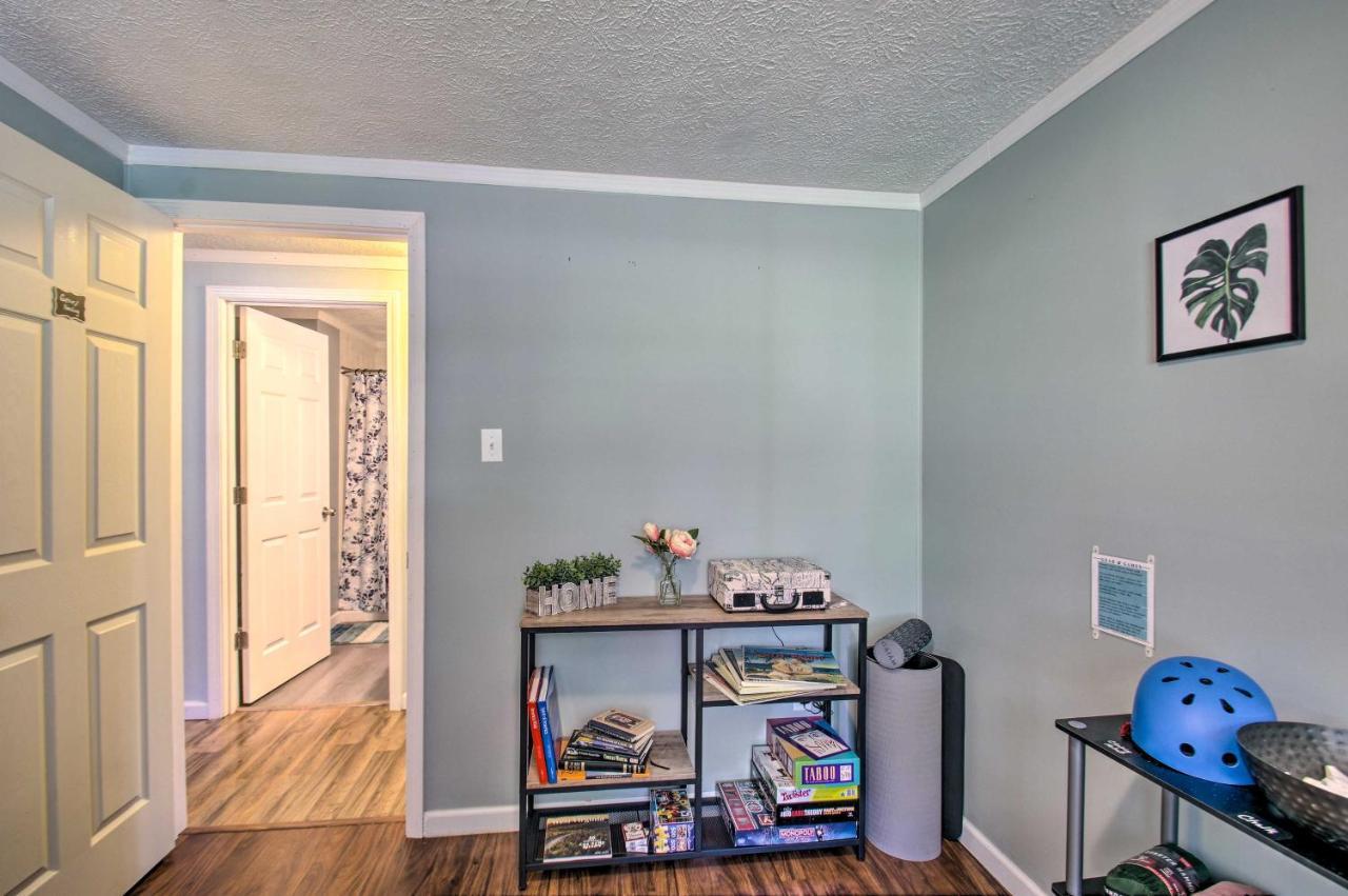 Dog-Friendly Fayetteville Home With Hot Tub! Εξωτερικό φωτογραφία