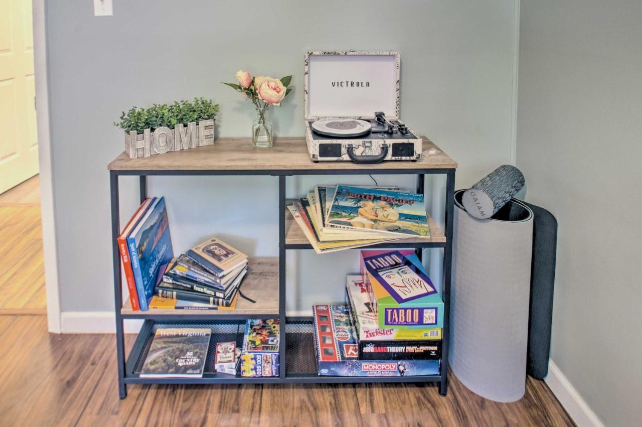 Dog-Friendly Fayetteville Home With Hot Tub! Εξωτερικό φωτογραφία